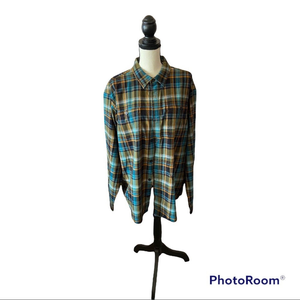 Patagonia MENS long sleeve shirt